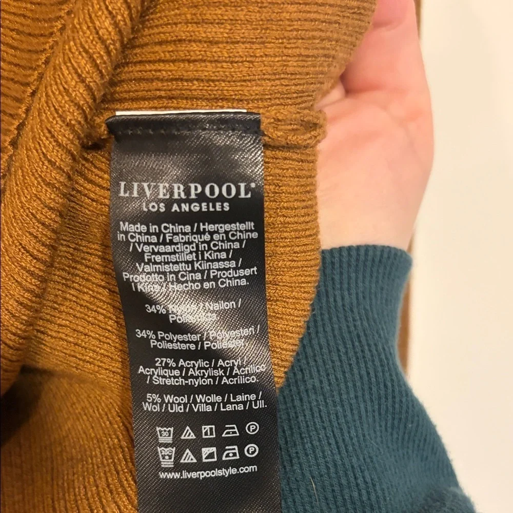 Liverpool Collared V-neck Ribbed Sweater - Picture 3 of 5